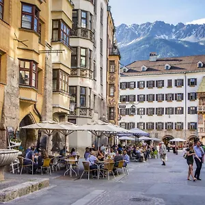 Altstadthotel Weisses Kreuz 4*, Innsbruck Oostenrijk